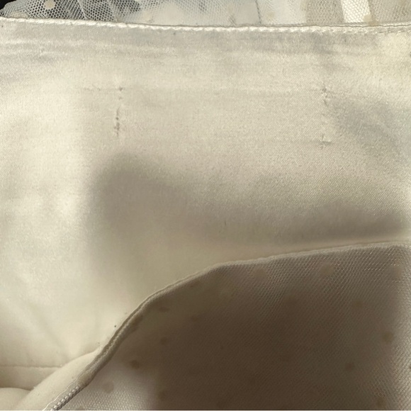 Unbranded Cream Textured Tulle Overlay Gathered Midi Skirt Size 8 - Picture 3 of 7